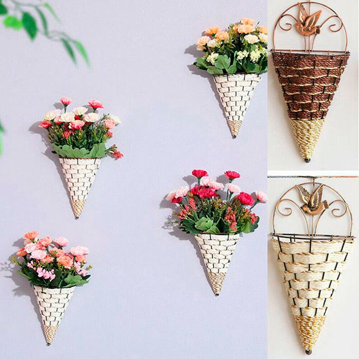A virágoknak és egyéb dekorációknak való kosár kiváló minőségű és természetes rattanból készült!