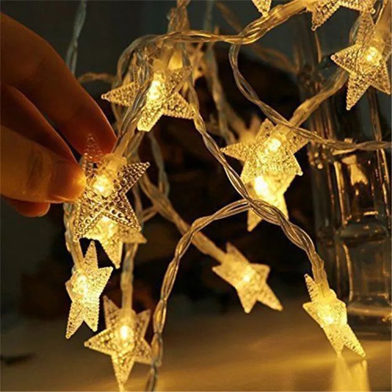 Az LED csillag fények alkalmasak beltéri és kültéri díszítésre, mivel különböző időjárási körülmények között is használhatók!
